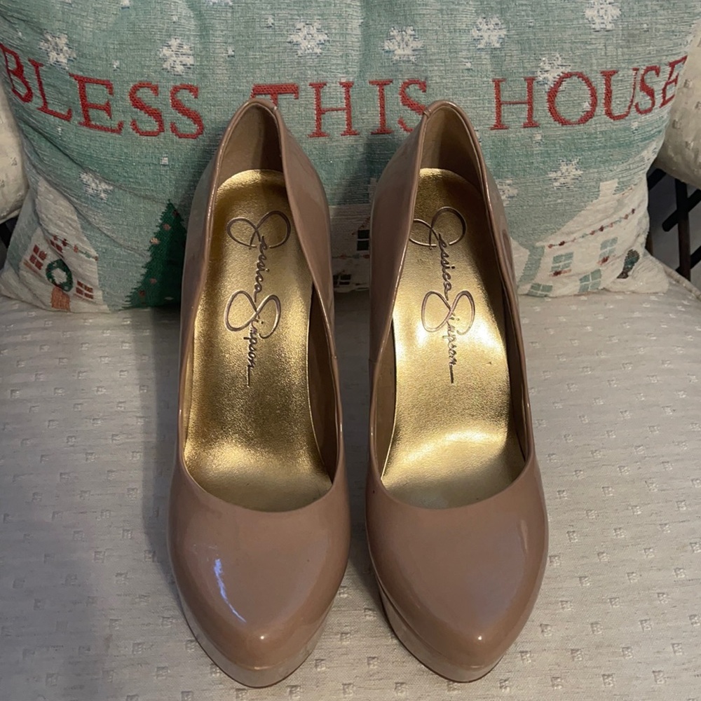 Jessica Simpson Ladies High Heels Size 7M Nude